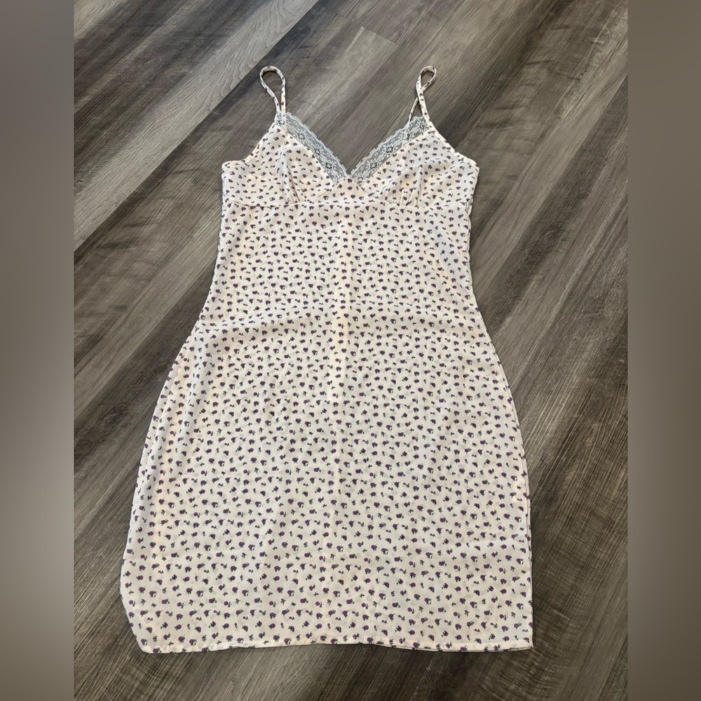 ROMWE Floral Cream and Purple Lace V-Neck Dress - Size Medium